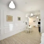 Aparthotel Otilia 4*