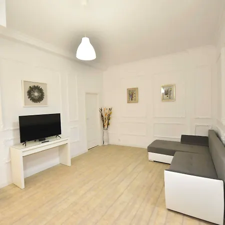 Otilia Aparthotel 4*